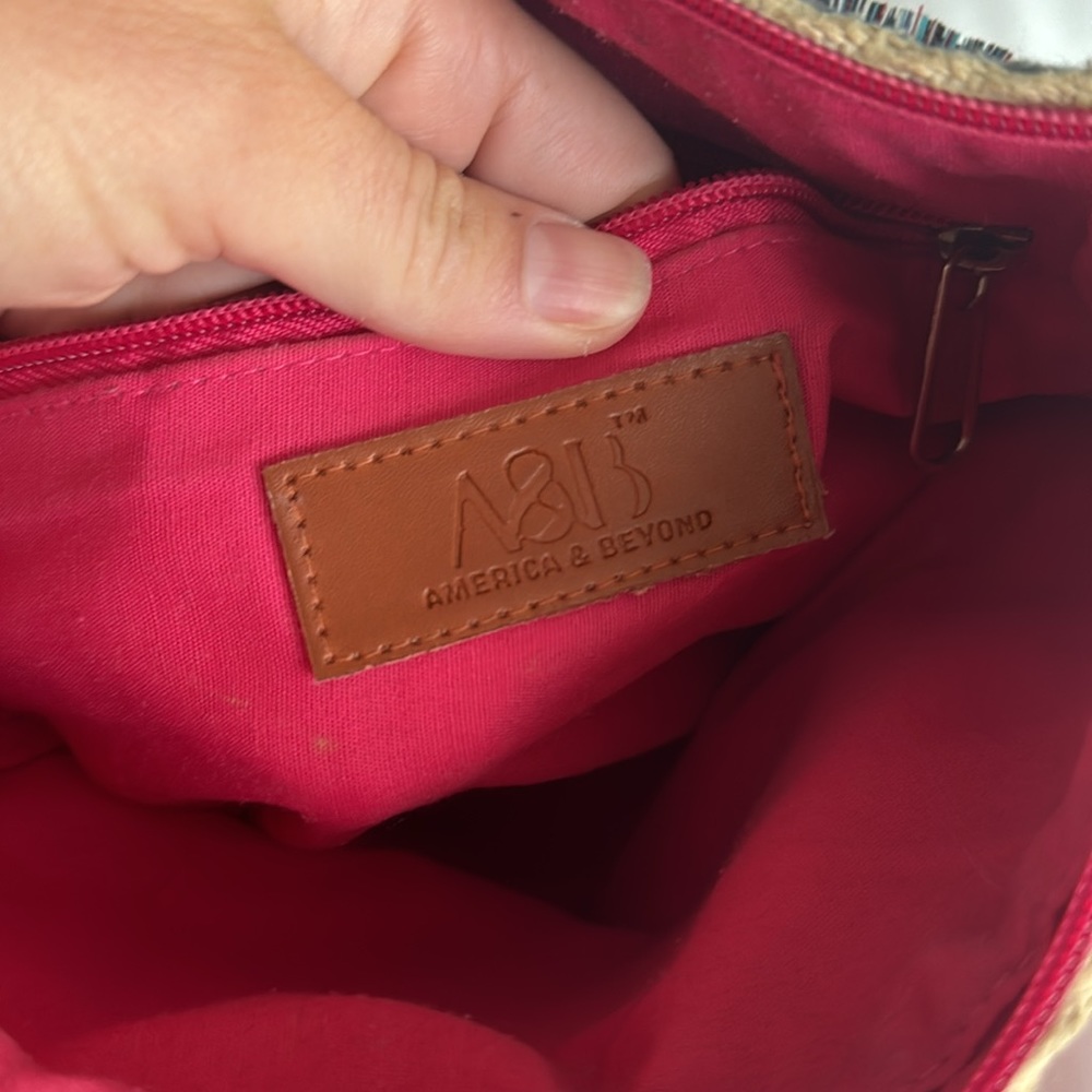 Hand bag - Picture 3 of 3